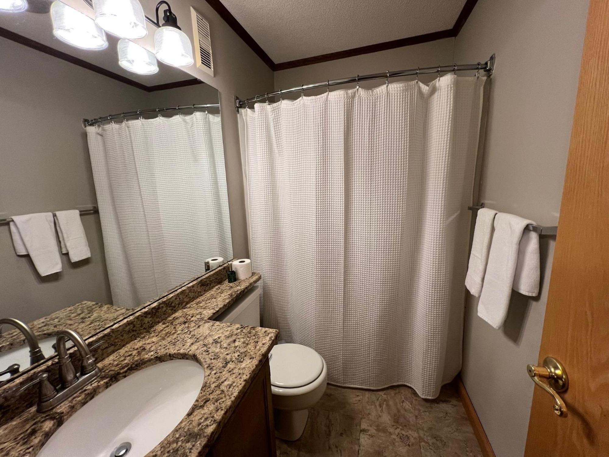 סנואושו Snowcrest Condo Walking Distance To Slopes מראה חיצוני תמונה