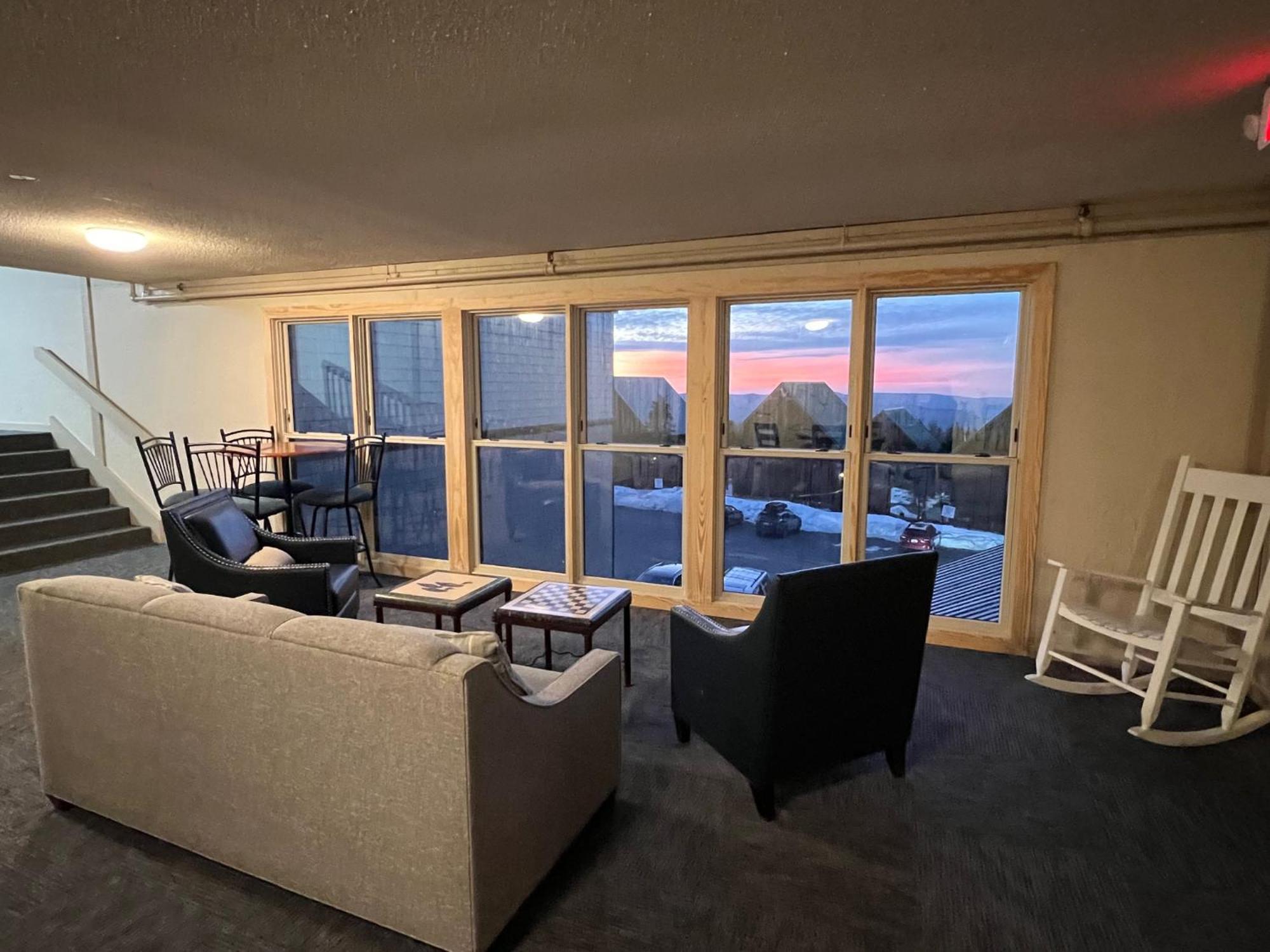 סנואושו Snowcrest Condo Walking Distance To Slopes מראה חיצוני תמונה