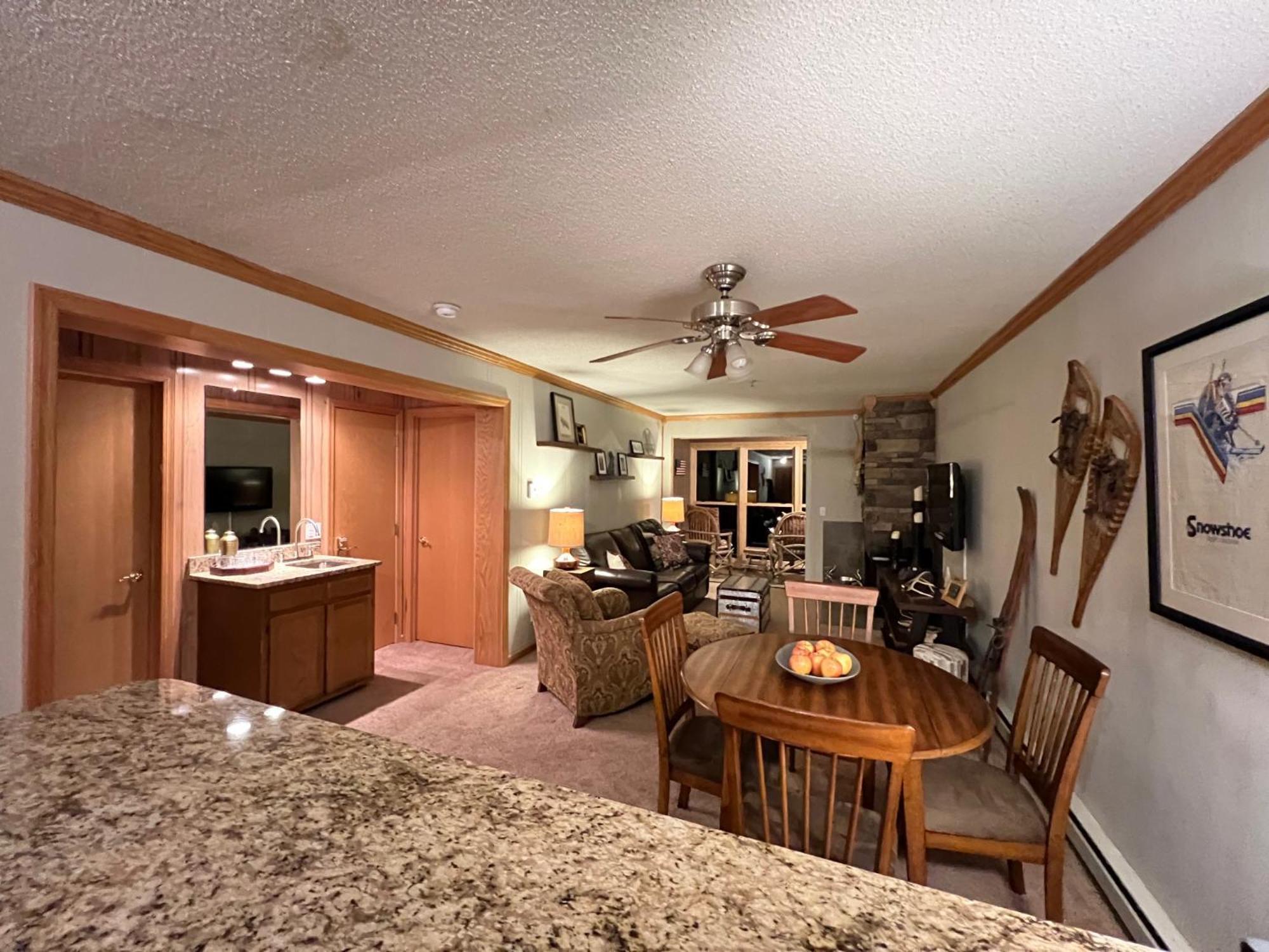 סנואושו Snowcrest Condo Walking Distance To Slopes מראה חיצוני תמונה