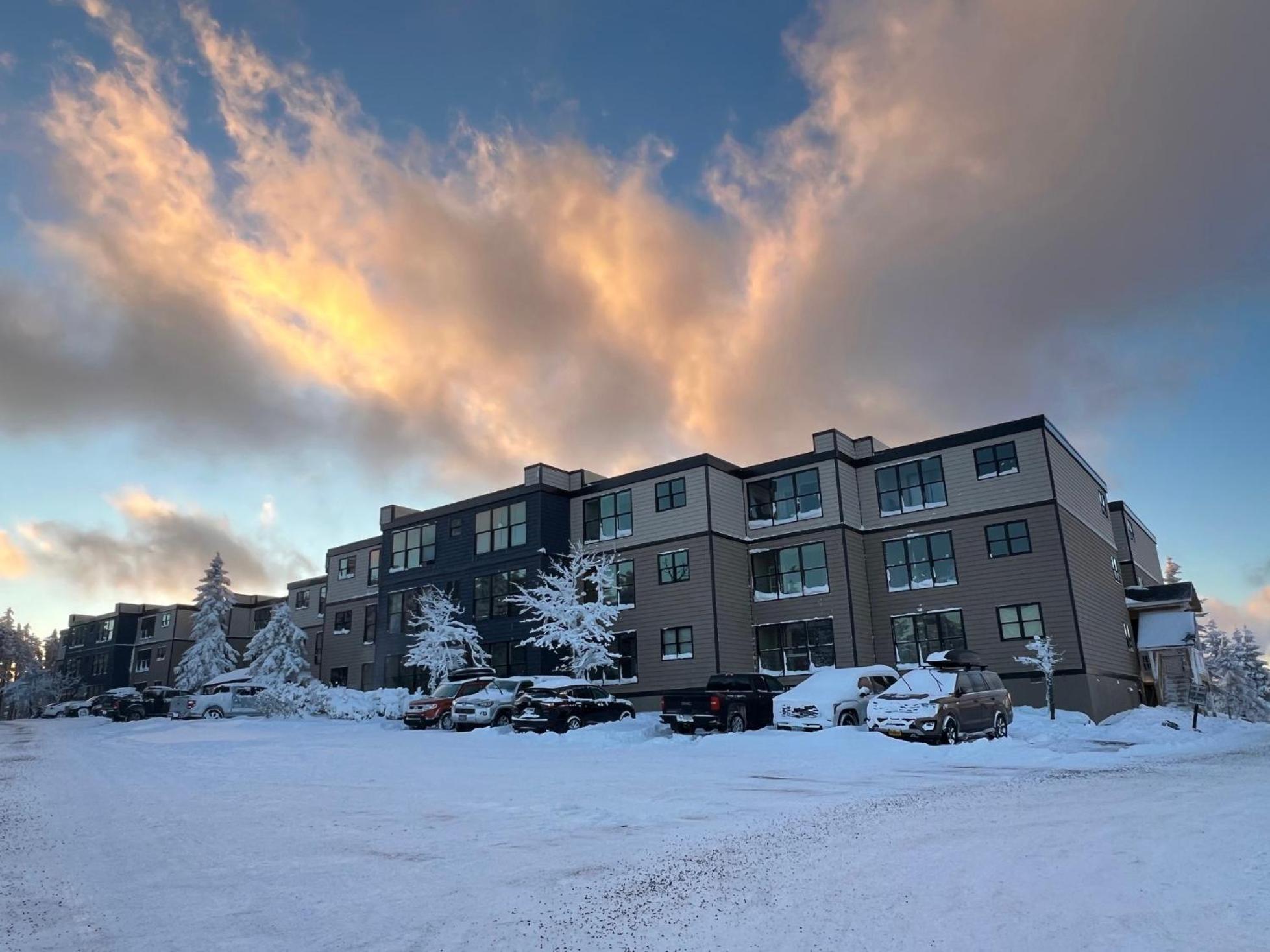 סנואושו Snowcrest Condo Walking Distance To Slopes מראה חיצוני תמונה